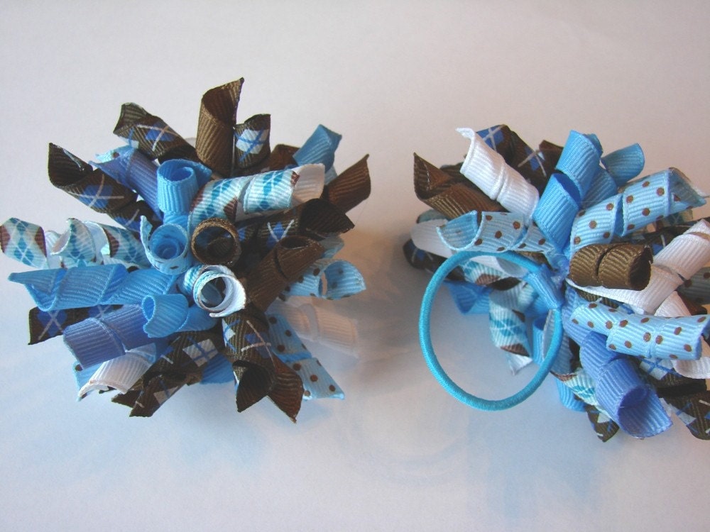 this is two girls hair bows Images