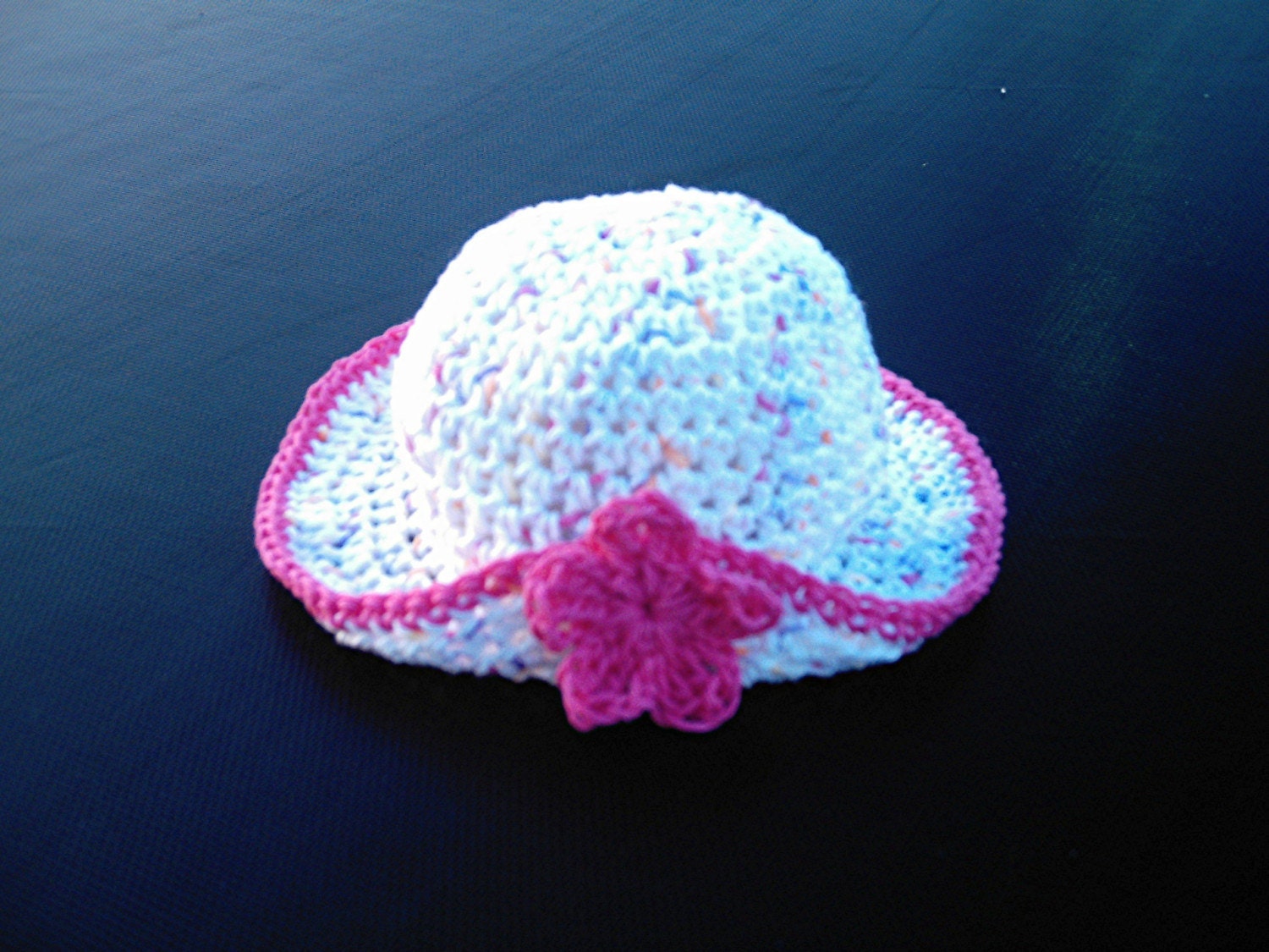Crochet Baby Hats Bows and more! - YouTube