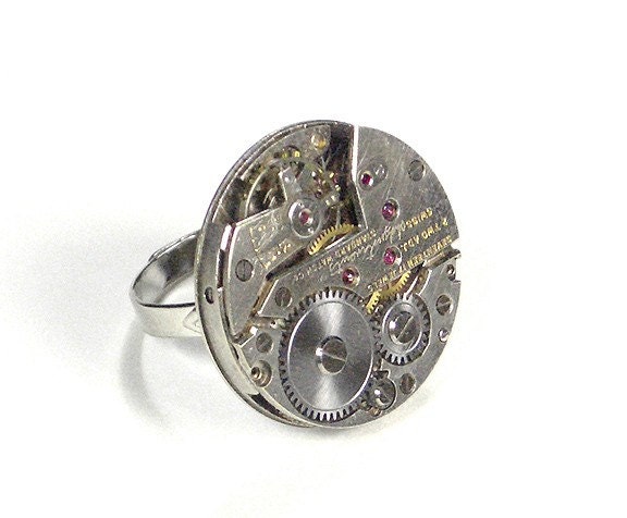 Posted by nikkibat Published in Jewelry Rings Steampunk
