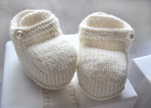 Button Baby Boots (3-6 mo.)